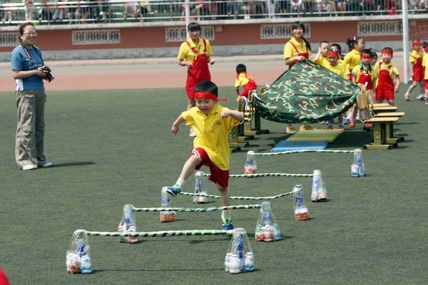 小学体育教案范文大全_中学体育教案模板范文_幼儿操体育教案模板范文